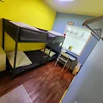 24 Guesthouse Sinchon Avenue