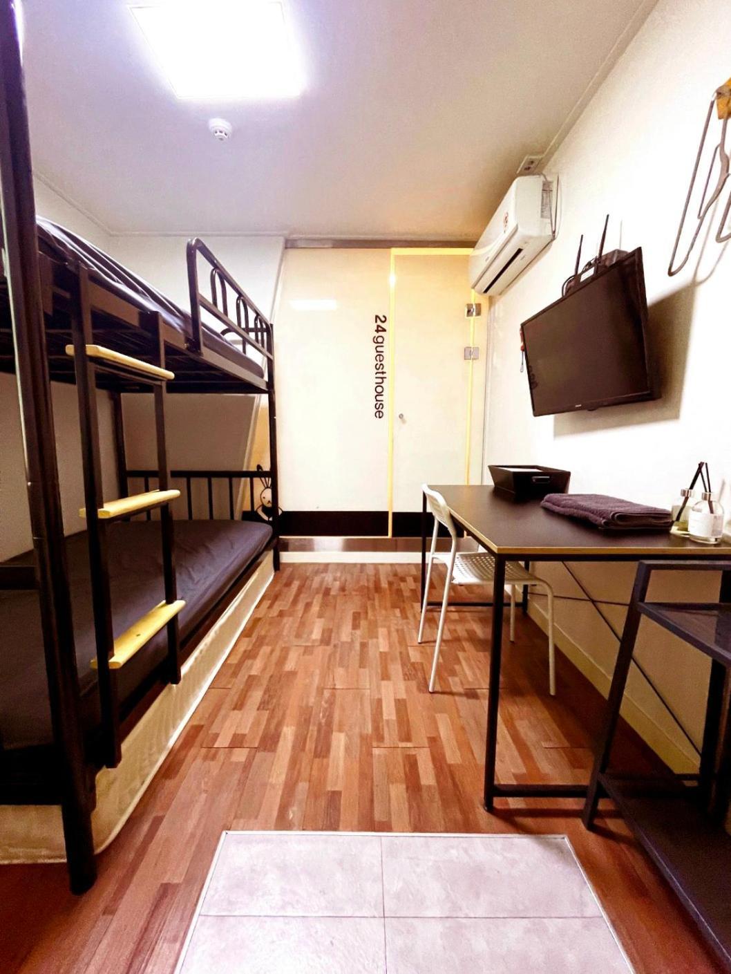 24 Sinchon Avenue Asrama