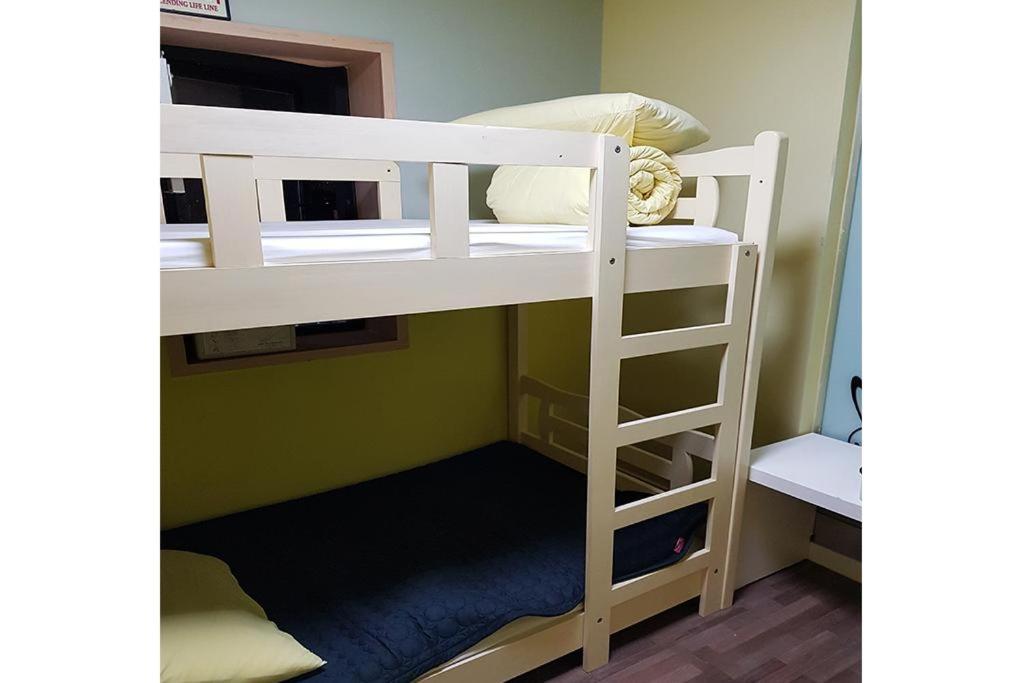 24 Sinchon Avenue Asrama Seoul